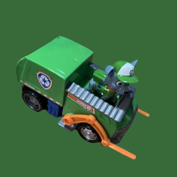 Lot of 6 Paw Patrol Figures & Cars Everest Rubble Chase Skye Zuma Rocky #15 - Picture 6 of 9